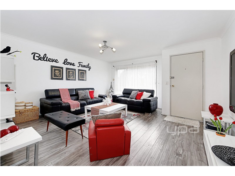 1/6 Shankland Boulevard, Meadow Heights VIC 3048