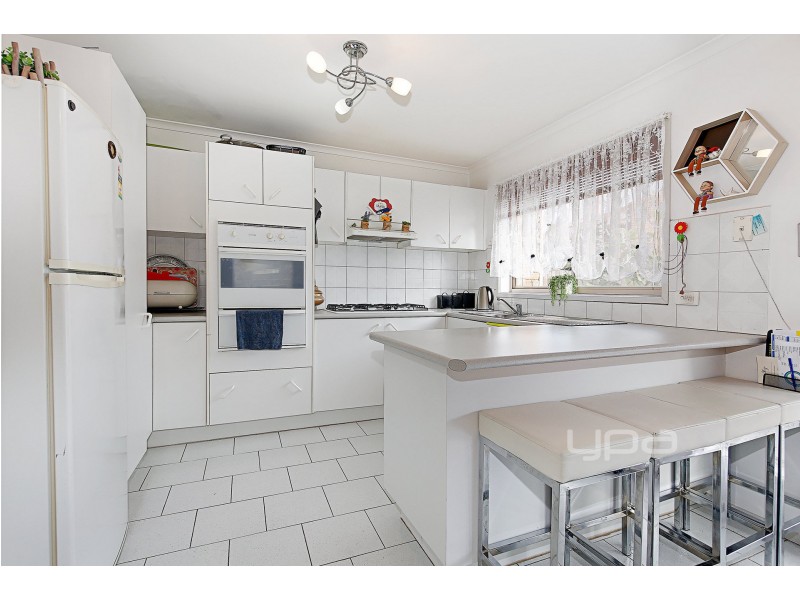 1/6 Shankland Boulevard, Meadow Heights VIC 3048