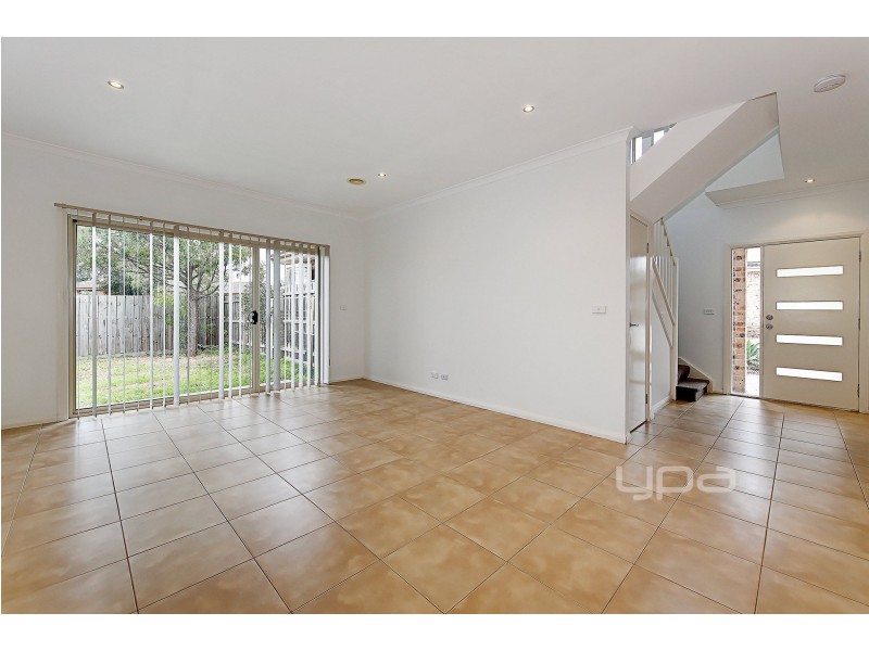 3/11 Dutton Court, Meadow Heights VIC 3048