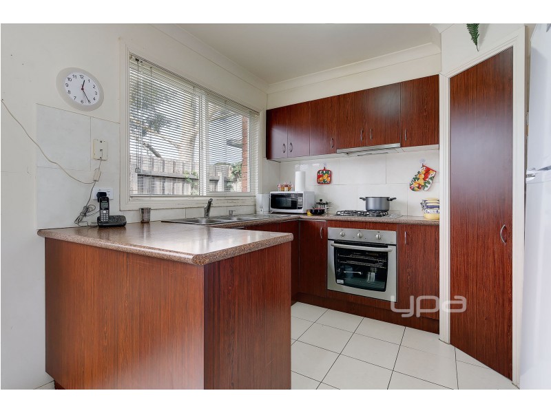 4/4-8 Mladen Court, Coolaroo VIC 3048