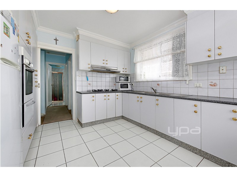 1 Yaralla Court, Meadow Heights VIC 3048