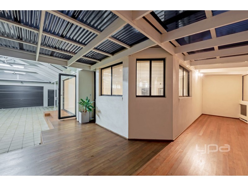 10 Gates Court, Roxburgh Park VIC 3064