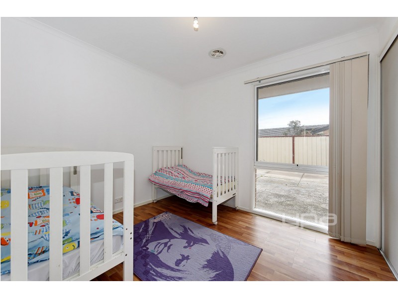 10 Camms Way, Meadow Heights VIC 3048