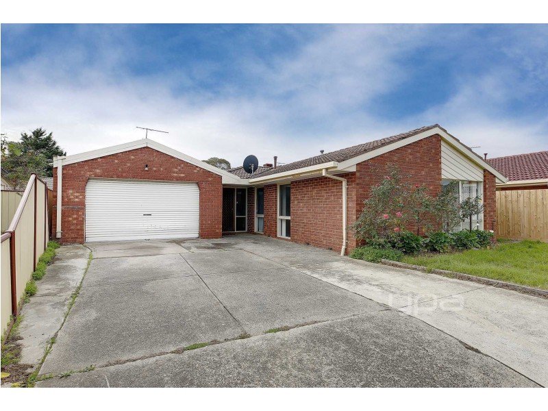 10 Camms Way, Meadow Heights VIC 3048