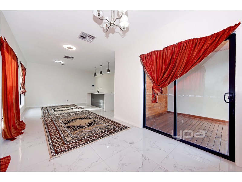 12 Recreation Street, Roxburgh Park VIC 3064