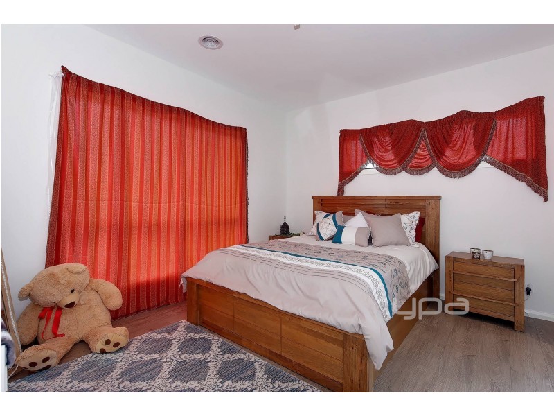 12 Recreation Street, Roxburgh Park VIC 3064