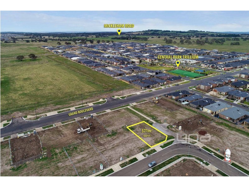 Lot 22261, 31 Featherwood Crescent, Craigieburn VIC 3064