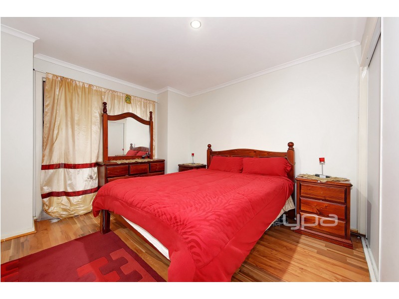 13 Brecon Nook, Craigieburn VIC 3064