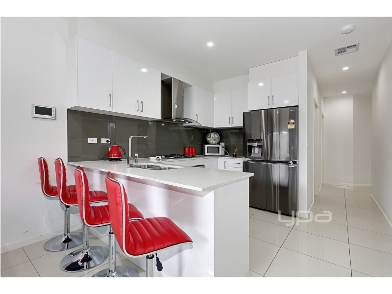 6 Style Way, Craigieburn VIC 3064