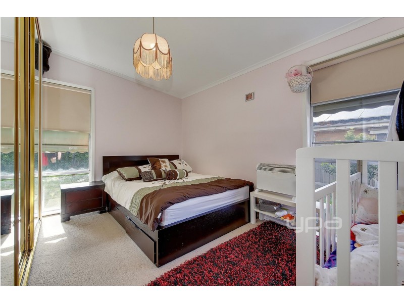 10 Crossley Crescent, Coolaroo VIC 3048