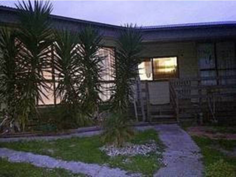 11 Morris Court, Meadow Heights VIC 3048