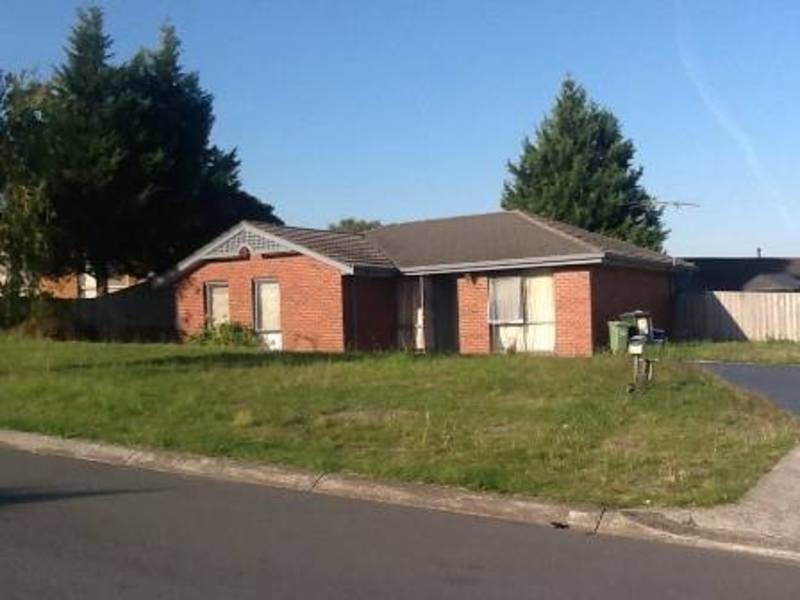 10 Burgan Place, Meadow Heights VIC 3048