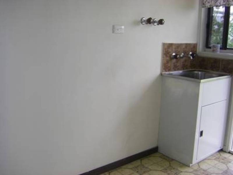 110 Rokewood Crescnt, Meadow Heights VIC 3048