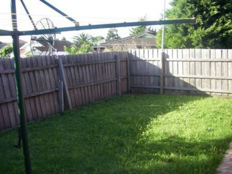 15 Simpson Court, Meadow Heights VIC 3048