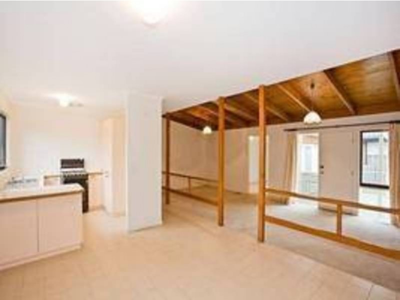 5 Mitta Mitta Way, Meadow Heights VIC 3048