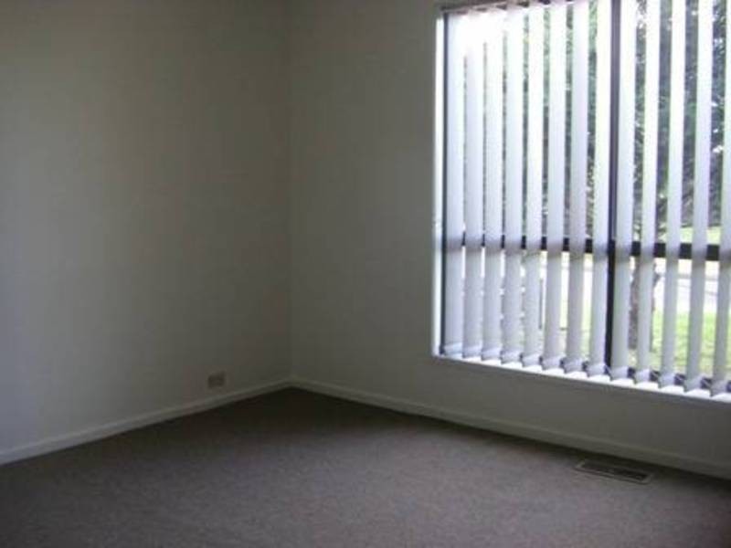 5 Goodenia Close, Meadow Heights VIC 3048