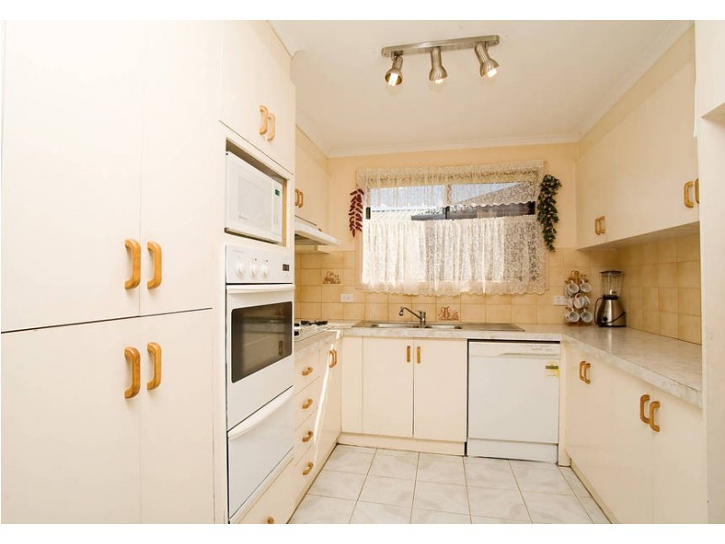 14 Gibney Close, Roxburgh Park VIC 3064