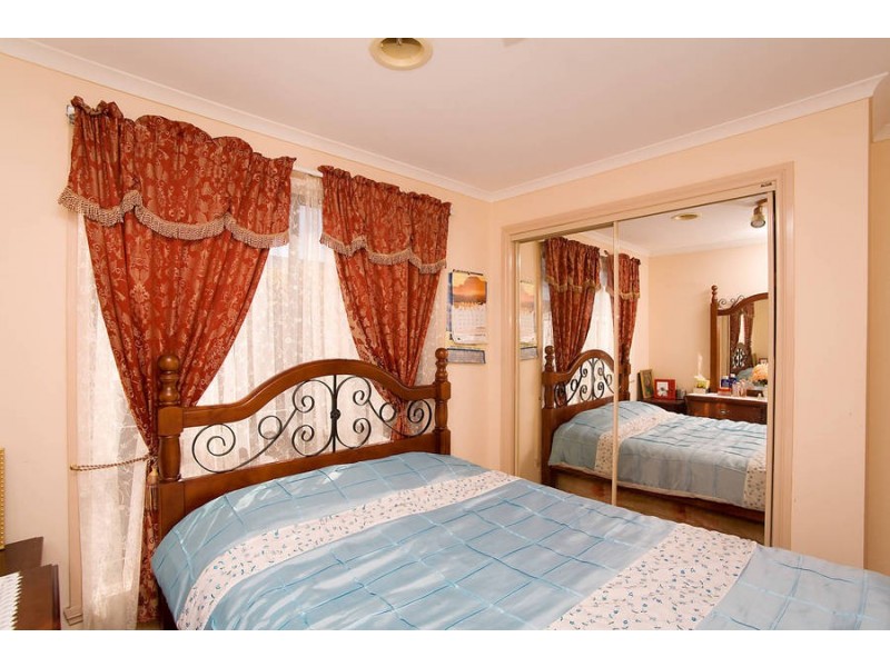 14 Gibney Close, Roxburgh Park VIC 3064