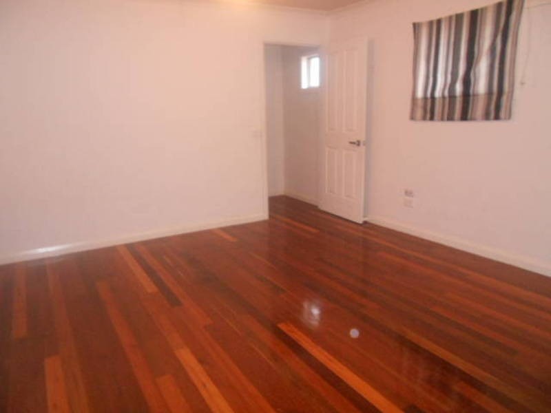 18A Brookvale Court, Roxburgh Park VIC 3064