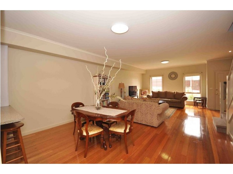 14/67 RAVENHILL BLVD, Roxburgh Park VIC 3064