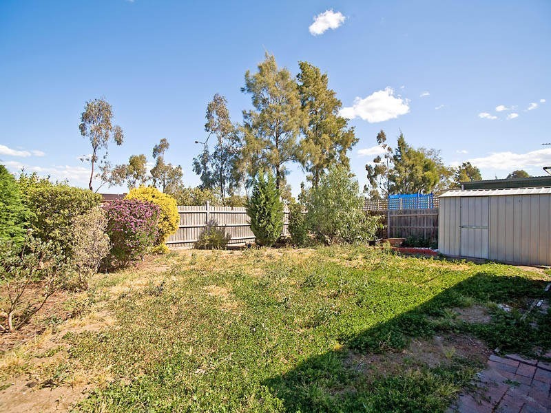 14 Gibney Close, Roxburgh Park VIC 3064