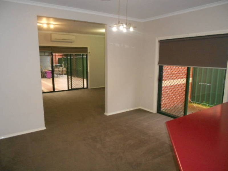 5 Franklin Avenue, Roxburgh Park VIC 3064