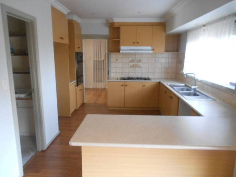 7 Dillwynia Place, Meadow Heights VIC 3048