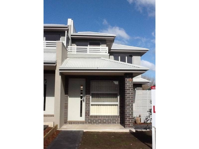 2/1 Herbert Street, Pascoe Vale VIC 3044