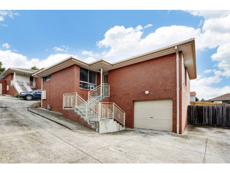 2/20 Shankland Boulevard, Meadow Heights VIC 3048