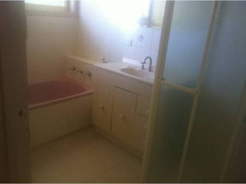 1 OMEO STREET, Dallas VIC 3047