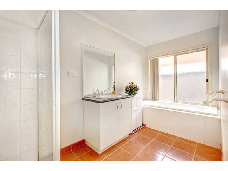 59 Salween Crescent, Roxburgh Park VIC 3064