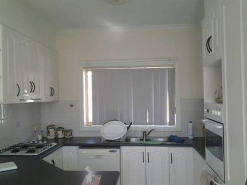 22 Golden Ash Court, Meadow Heights VIC 3048