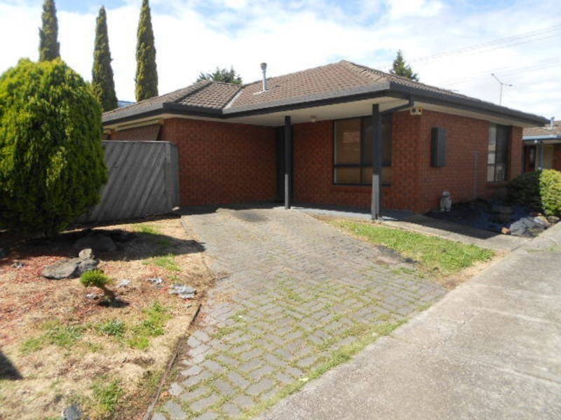 1/28 Mitchell Crescent, Meadow Heights VIC 3048