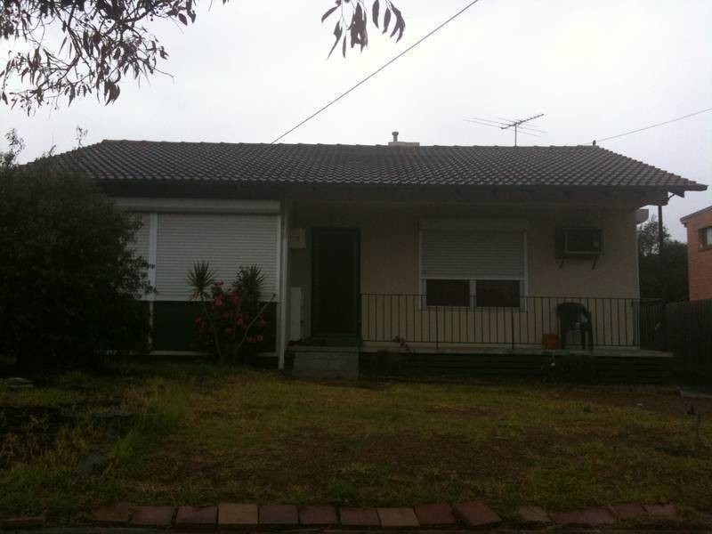 1/7 BENALLA STREET, Dallas VIC 3047