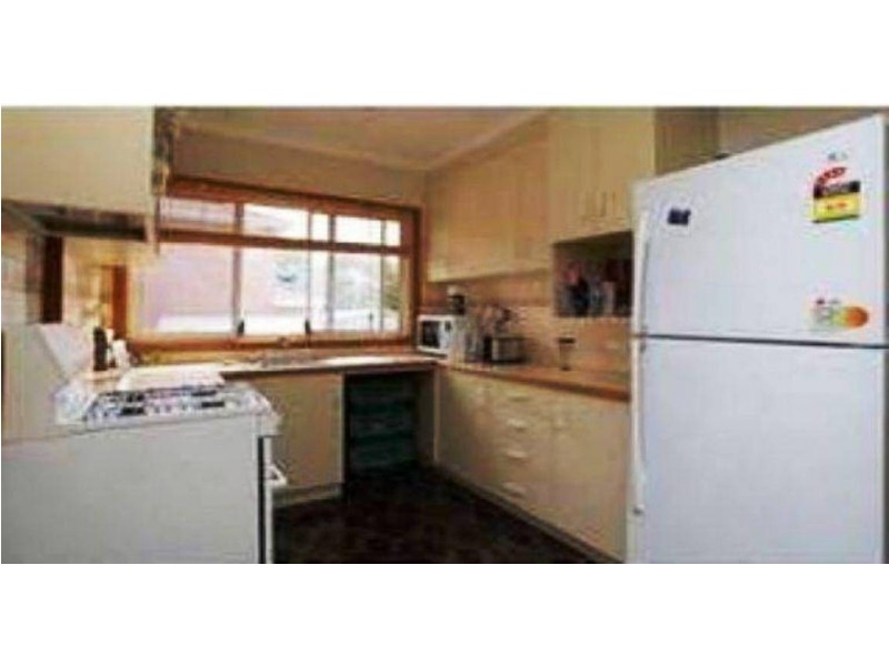 1/7 BENALLA STREET, Dallas VIC 3047