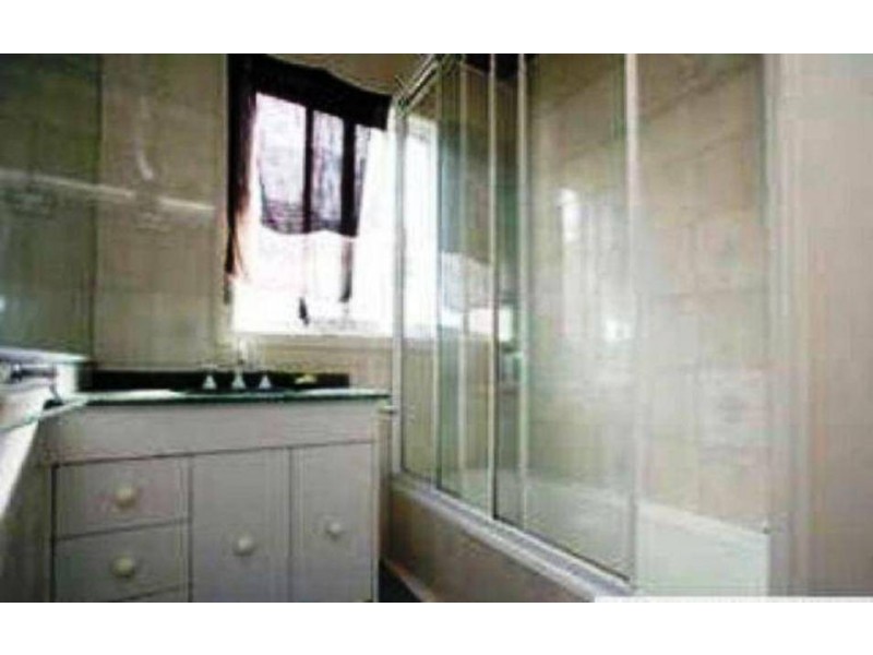 1/7 BENALLA STREET, Dallas VIC 3047