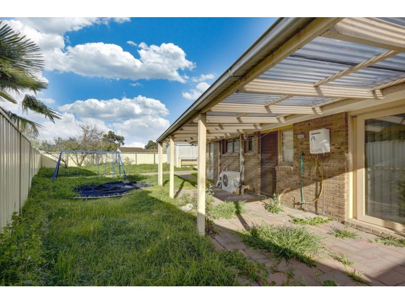 10 DUTTON COURT, Meadow Heights VIC 3048