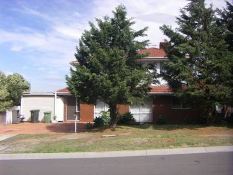 27 Fuschia Place, Meadow Heights VIC 3048