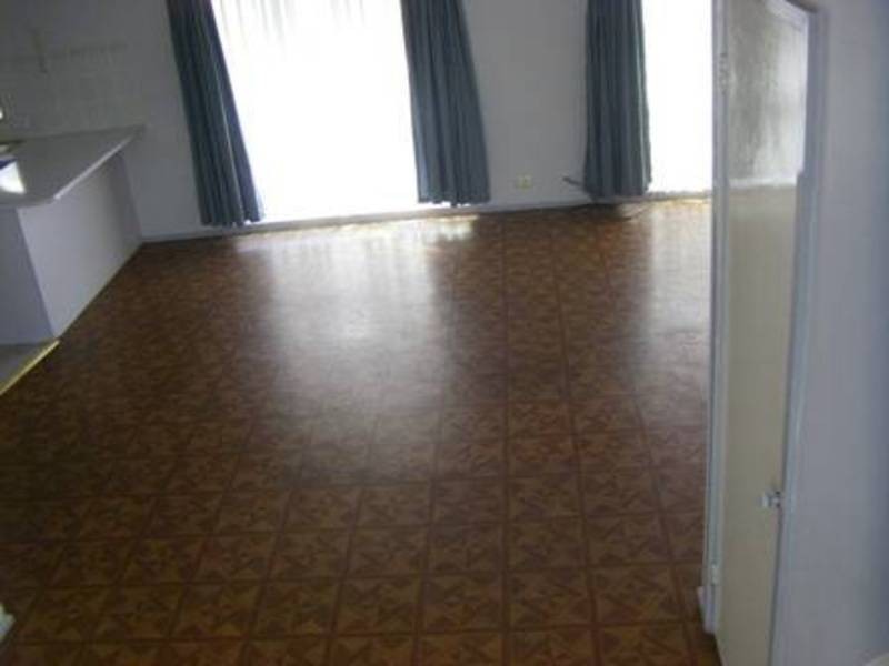 27 Fuschia Place, Meadow Heights VIC 3048