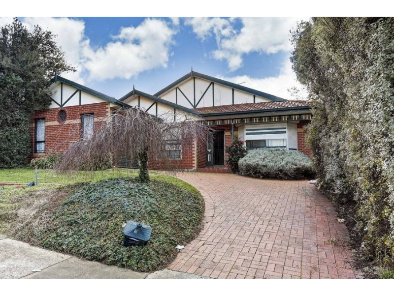 12 Lightwood Crescent, Meadow Heights VIC 3048