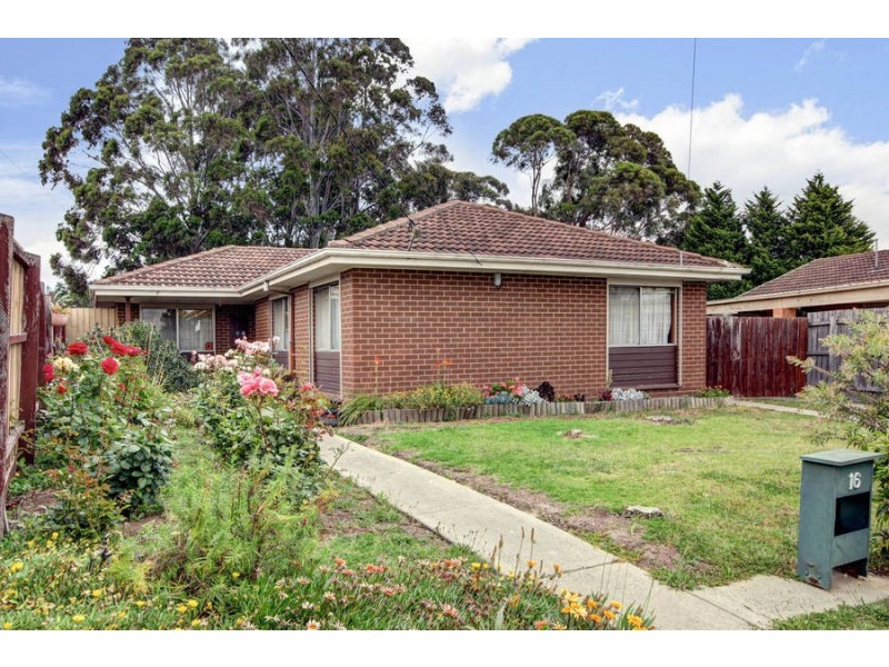 16 Dartmoor Court, Meadow Heights VIC 3048