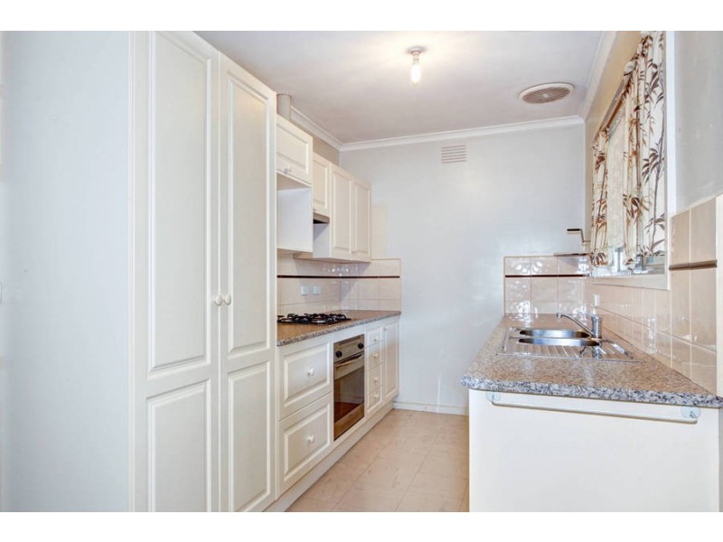 16 Dartmoor Court, Meadow Heights VIC 3048