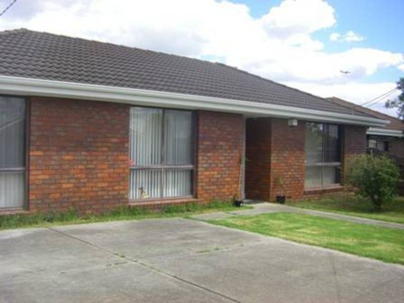 110 Rokewood Crescent, Meadow Heights VIC 3048