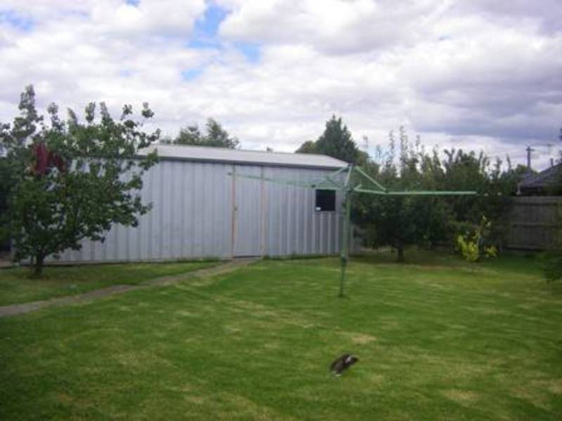 110 Rokewood Crescent, Meadow Heights VIC 3048