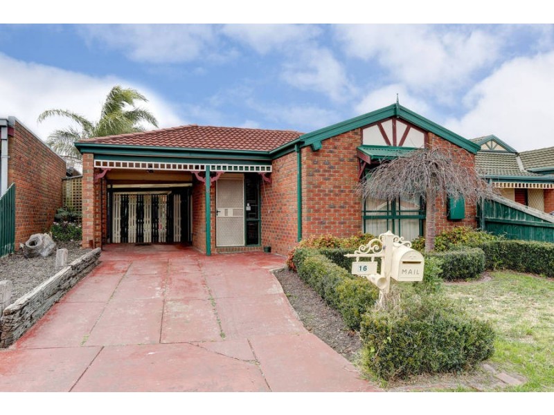 16 WILKINSON COURT, Roxburgh Park VIC 3064
