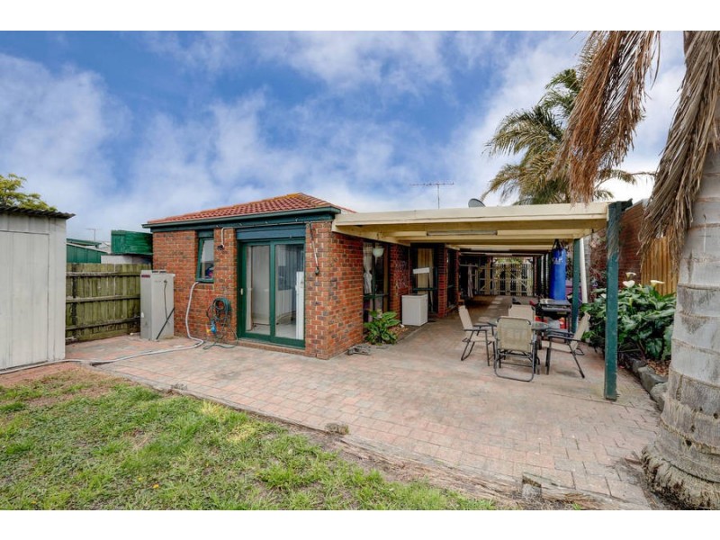 16 WILKINSON COURT, Roxburgh Park VIC 3064