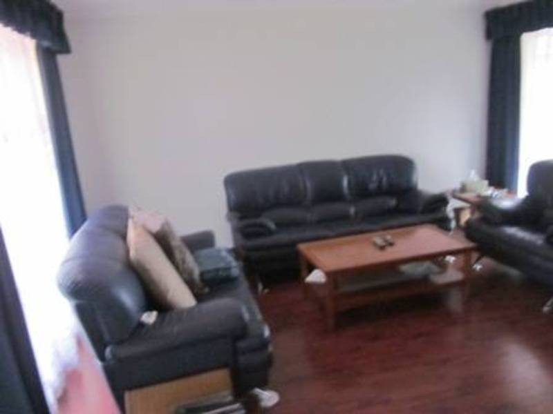 28 Jasmine Court, Meadow Heights VIC 3048