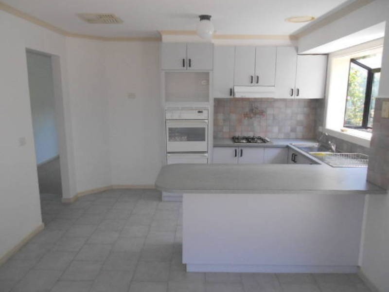 6  Redwood Close, Meadow Heights VIC 3048