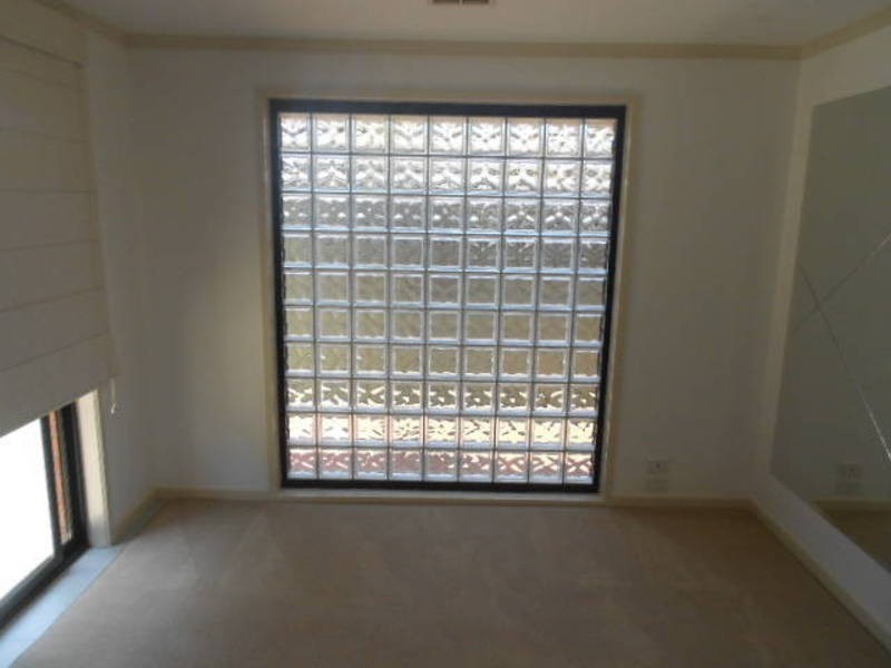 6  Redwood Close, Meadow Heights VIC 3048