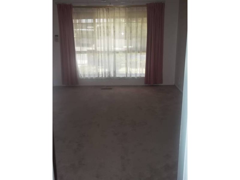 15 Manuka Place, Meadow Heights VIC 3048